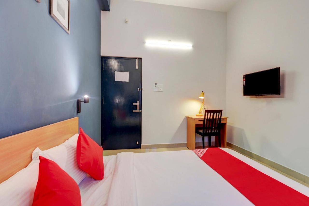 Super Oyo Silverkey Nanganallur Near Chennai International Airport Hotel Bagian luar foto